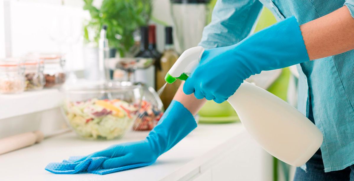 مدة عيش فايروس كورونا على الأسطح في المنزل بحسب نوعها