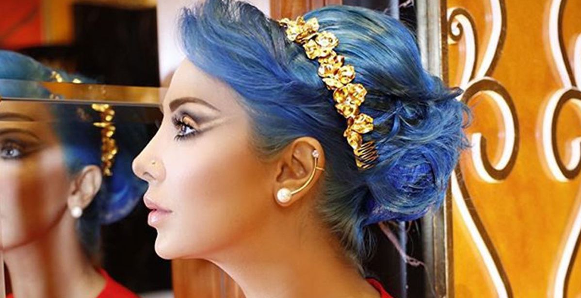 صور نجمات جريئات يخترن صبغات شعر غريبة