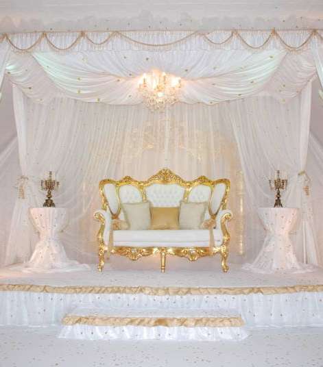 كوشة أفراح أنيقة وكلاسيكية