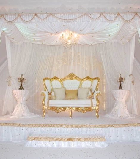 كوشة أفراح أنيقة وكلاسيكية