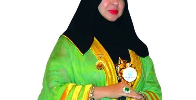 مصممة الأزياء الإماراتية منى المنصوري