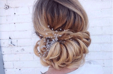 تسريحات شعر للمناسبات في دقائق قليلة