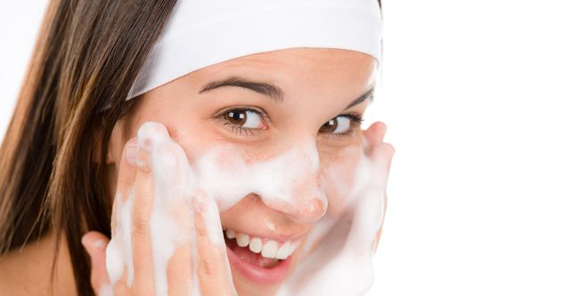 خطوات تنظيف البشرة