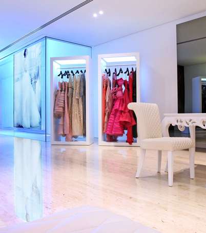 ياسمينة تزور بوتيك اسبوزا في دبي