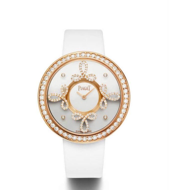 ساعة ماسيّة بالجلد الأبيض من بياجيه