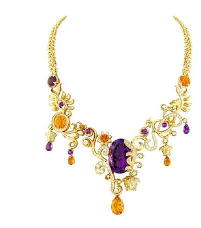 بالصور، أحدث مجموعة مجوهرات من Versace