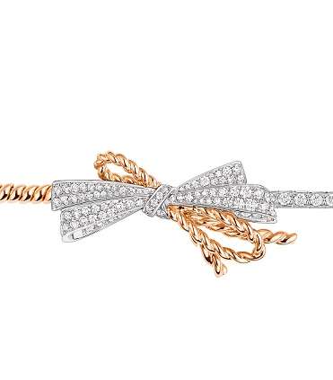 تالقي بسوار شوميه Chaumet المميز
