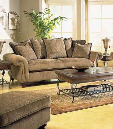 صالون بيج وذهبي