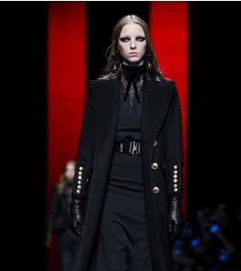 موضة المعطف الماكسي من Dsquared2