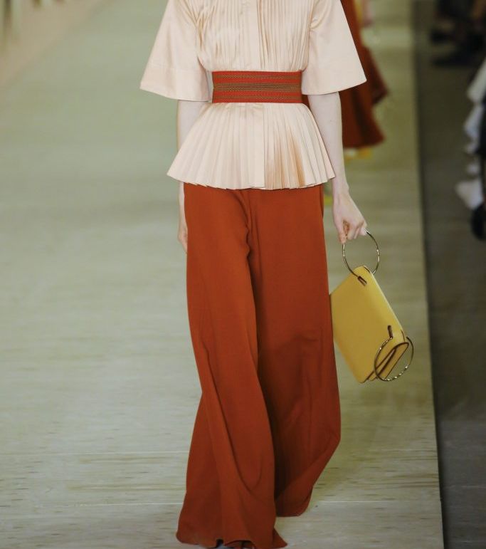 بناطيل واسعة صور وموديلات