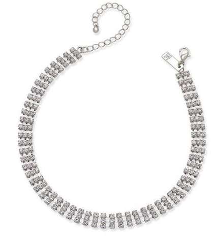 عقد التشوكر من الكريستال موضة بارزة في صيف 2017