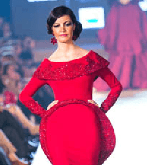 الفستان الأحمر الرومنسي