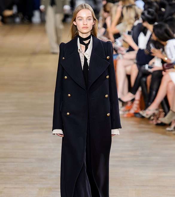 اعتمدي في شتاء 2016 معطف الـ Trench Coat الماكسي