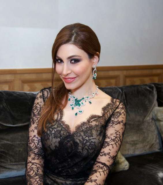 صور موديلات فساتين يارا 2014