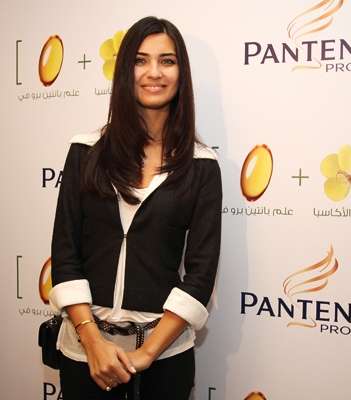 Tuba-Buyukustun-pantene-6-10-2010-1