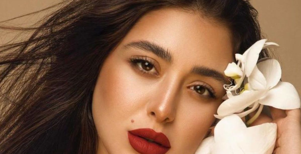 صور هيا مرعشلي خطيبة ناصيف زيتون المزعومة قبل عمليات التجميل!