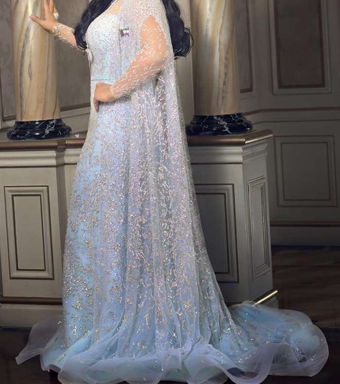 ما رأيك بفساتين الفنانات 2016