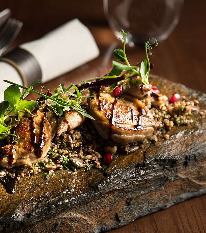 سلطة الكينوا مع الرّمان