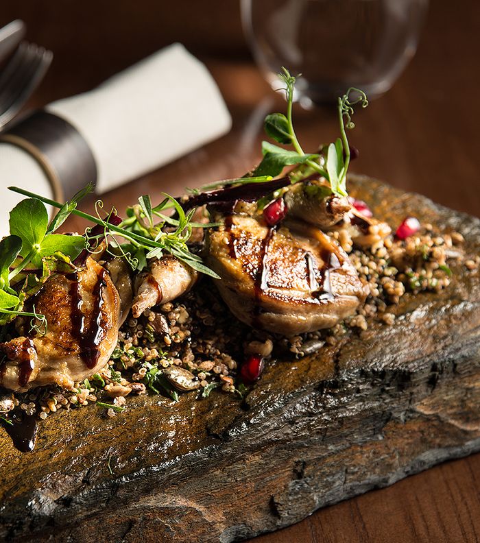 سلطة الكينوا مع الرّمان