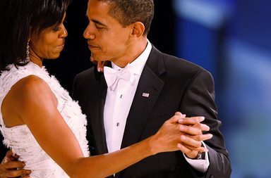 في عيد زواجهما الـ 25...بماذا اعترفت ميشيل أوباما لزوجها؟