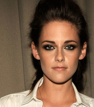 الكحل الممروغ تقنية العيون الملطّخة العصرية