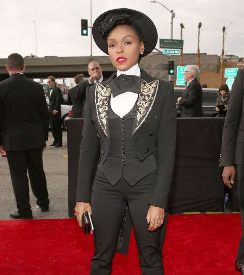 إطلالة غريبة لـ Janelle Monae