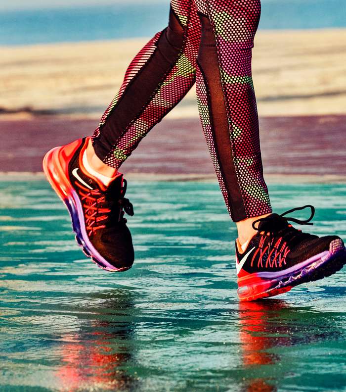 اختارت هبة حذاء 2015 Woman's Air Max الخاص بالركض