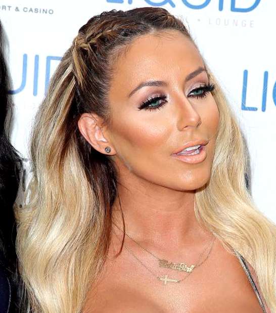 تحديد الوجه بطريقة ظاهرة