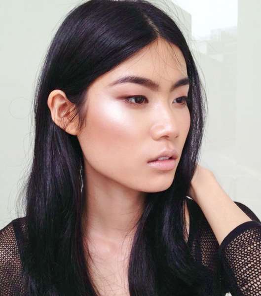 Strobing: الجانب الجديد لإضاءة الوجه، أو الـ ﻿H﻿ighlighting
