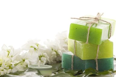 تستخدمها النجمات العربيات، صابونة البقدونس تحد من ظهور التجاعيد وتعلاج الكلف!