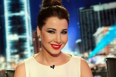 شاهدي الصور الاولى  لمكياج وشعر نانسي عجرم 2014 في آراب آيدول في الموسم الثالث 