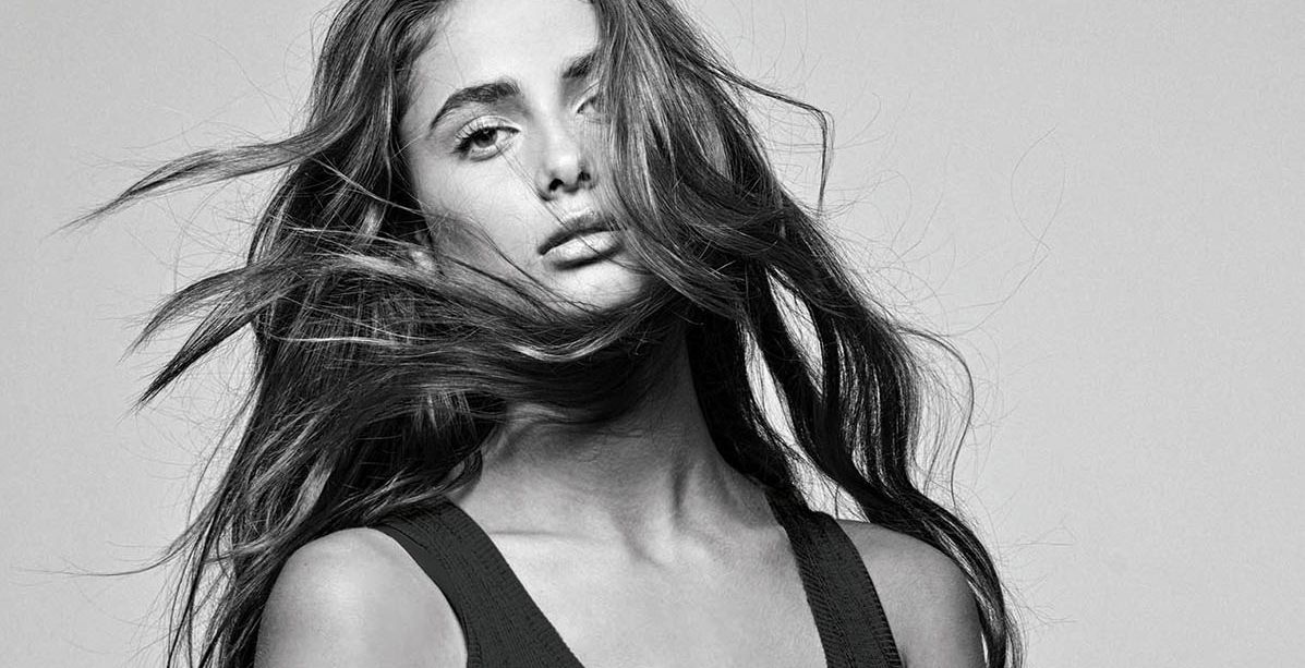 Lancôme تختار تايلور هيل سفيرة جديدة لها