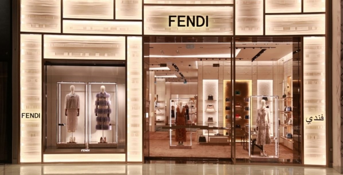اكتشفي تفاصيل عن بوتيك Fendi الجديد في دبي مول 