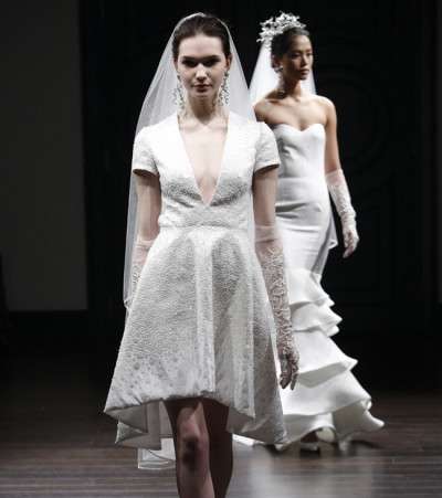 فستان الزفاف القصير: صيحة عصريّة رائجة