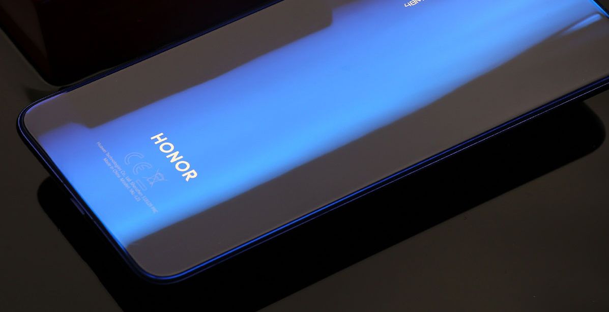 HONOR تطلق هاتف HONOR 20 بتصميمه الزجاجي الأيقوني في الإمارات