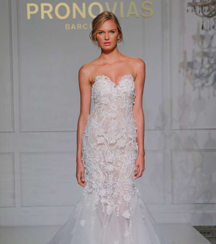 الأناقة مرادف دائم لفساتين أعراس Pronovias