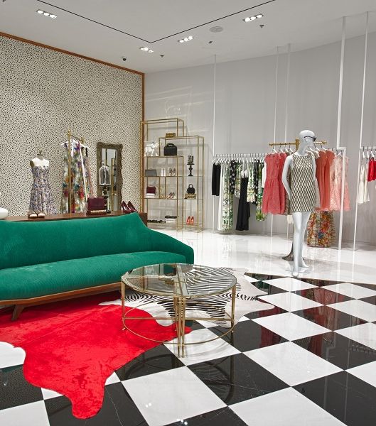 أبرز الأزياء من بوتيك Alice & Olivia الثاني في دبي