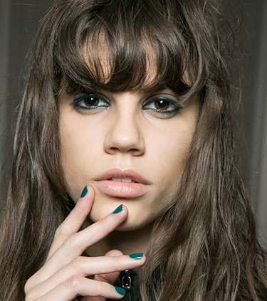 الأخضر القاتم مع Antonio Beradi