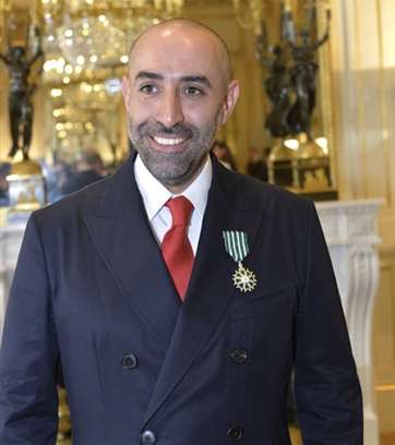 كيروز الذي يعشق باريس...عبرّت له هي هذه المرّة عن فخرها به! 