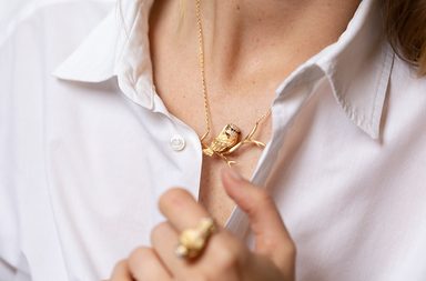 مجوهرات بوشرون بتصاميم من وحي طائر القرقف