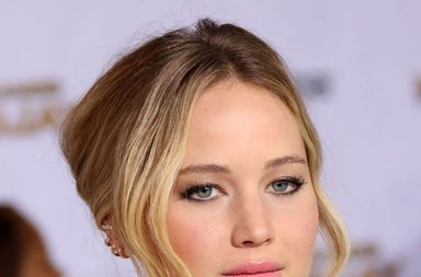 مجموعة أشكال حواجب تتناسق مع شكل وجهك