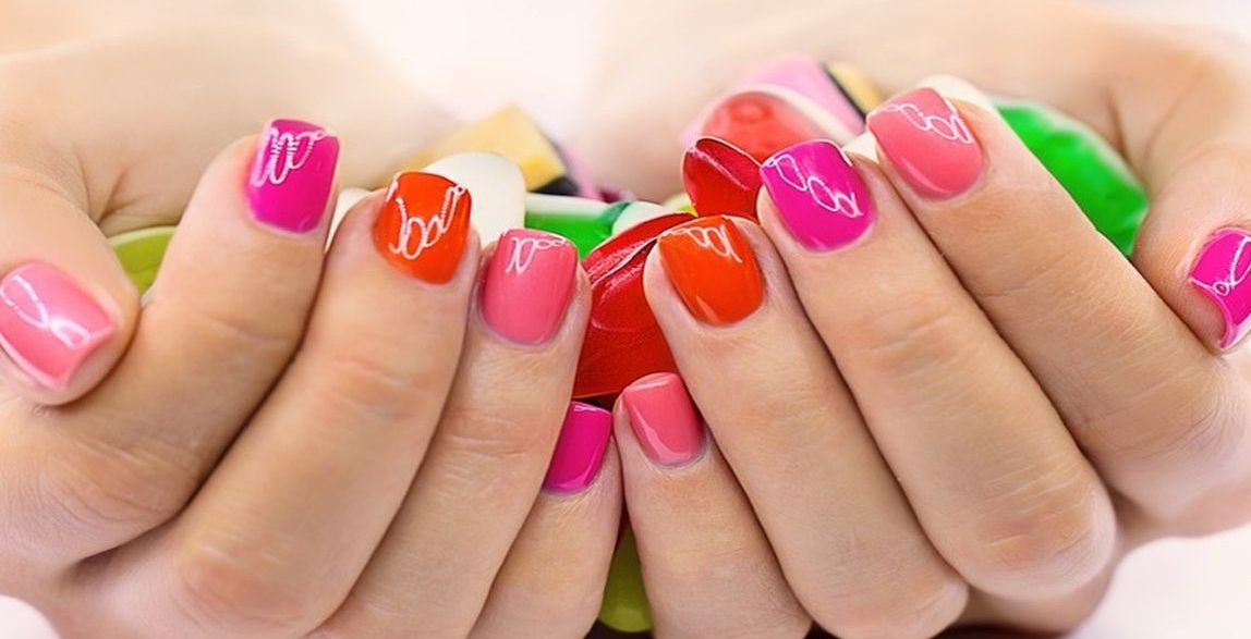 اجمل الوان المناكير الموضة