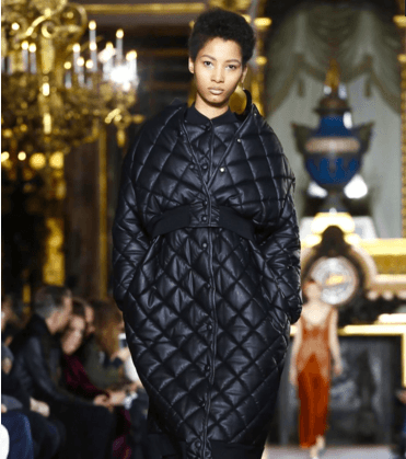 موضة المعطف المبطن باسلوب الـ Quilted Coat من ستيلا ماكارتني لشتاء 2017