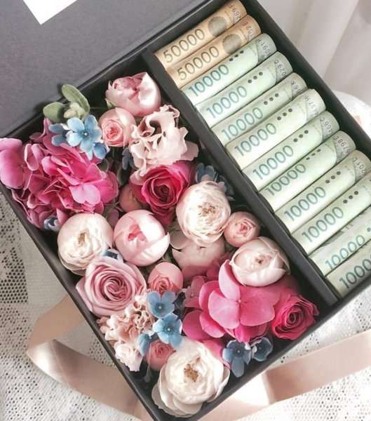 صور هديه فلوس للعروس