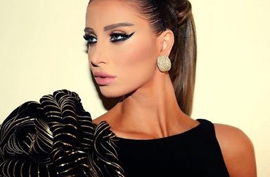 انابيلا هلال امراة جذابة وانيقة