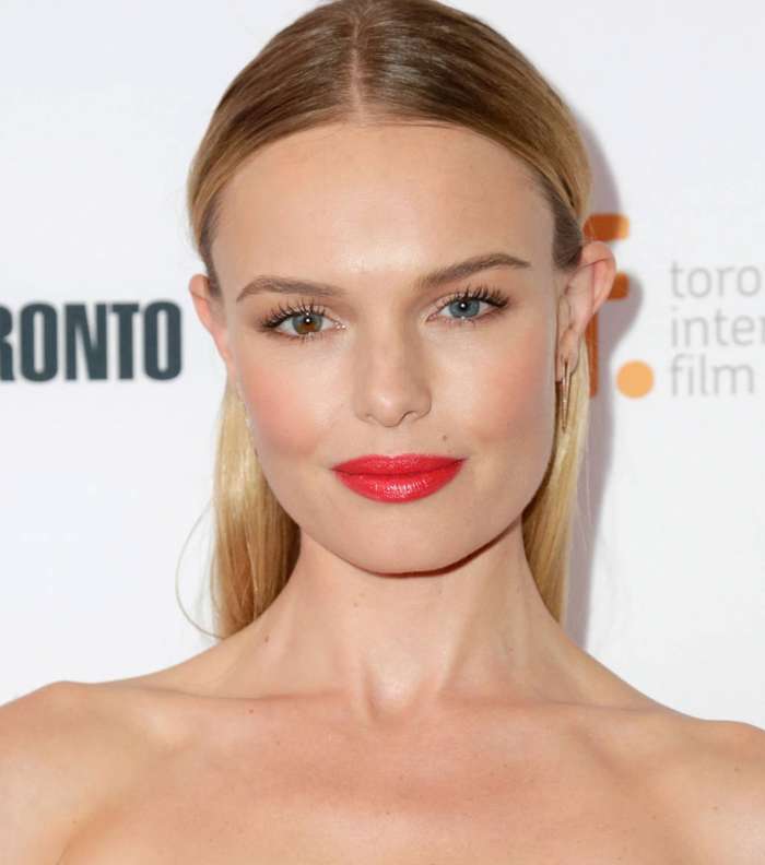 شعر Kate Bosworth العصري بتسريحة الفرق النصفي
