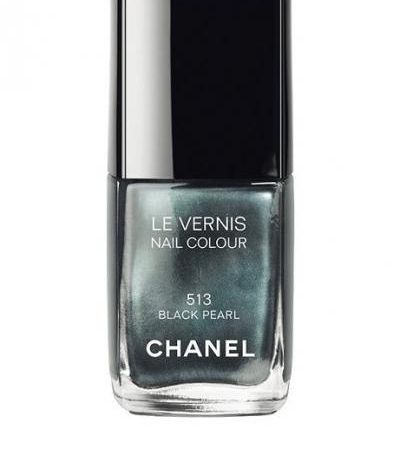 nail-trend-chanel-black-pearl-07-04-2011