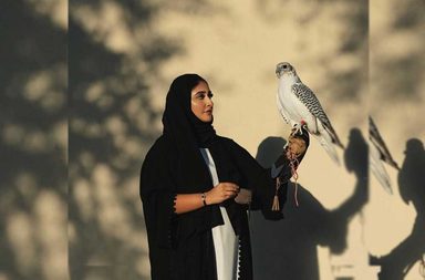 في اليوم الوطني الخمسين لدولة الامارات العربية المتحدة 50 امراة اماراتية دخلت التاريخ