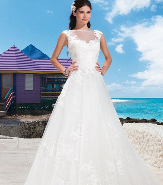 اجمل فساتين افراح انستقرام