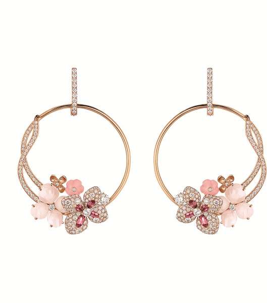 أقراط رائعة التصميم من Chaumet  